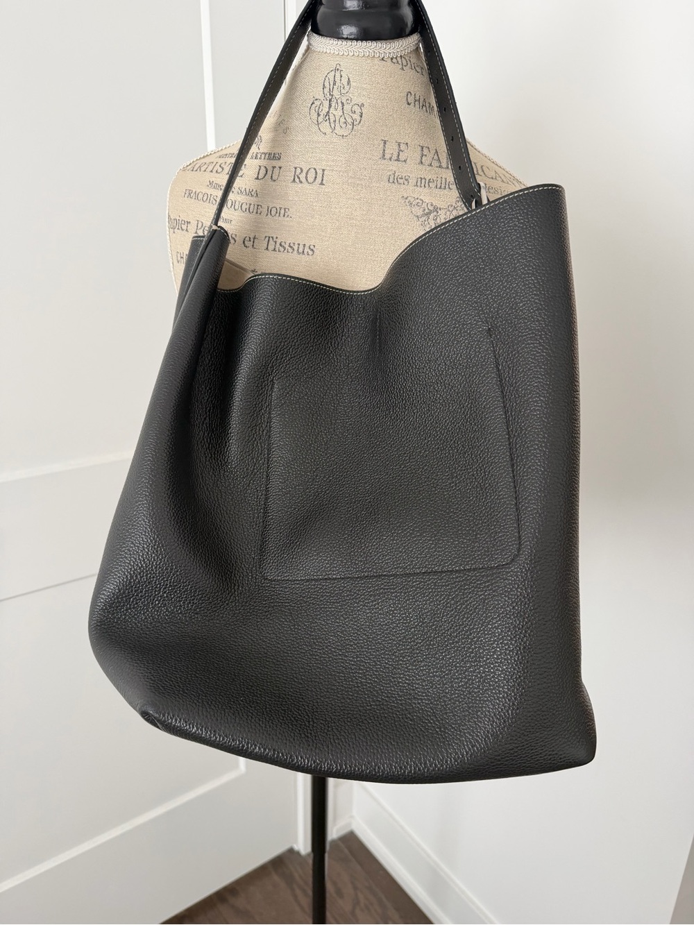 Toteme Black Pebbled Leather Shoulder Tote - Picture 2 of 12